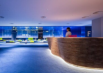 Reference project in Japan: Fukuracia Marunouchi Oazo, Tokyo