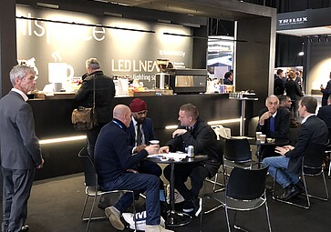 Lightspace Café – Let’s have party tonight!